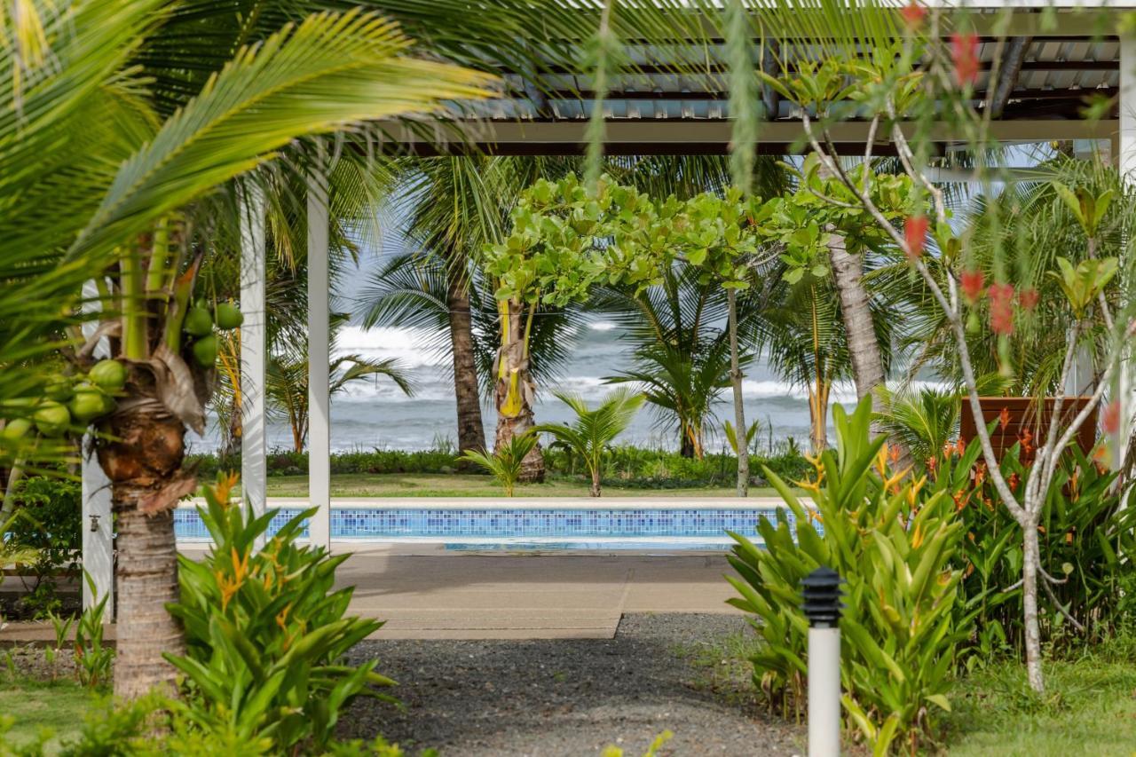 Salvatierra Beachfront Hotel Puerto Coyote Exteriör bild